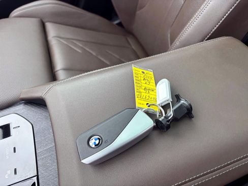 Used 2026 BMW X3 xDrive30 w/ Premium Package image 33