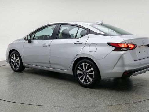 Used 2025 Nissan Versa SV FWD image 6