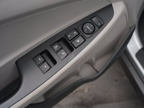 Used 2018 Hyundai Tucson SE AWD/4WD image 16