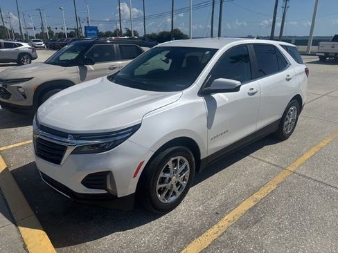 Used 2023 Chevrolet Equinox LT FWD image 3