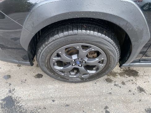 Used 2022 Subaru Crosstrek 2.5i Sport w/ Moonroof Package image 9