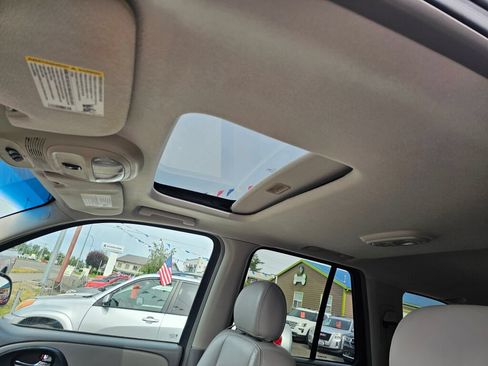 Used 2005 Chevrolet TrailBlazer LT w/ Luxury Package AWD/4WD image 27