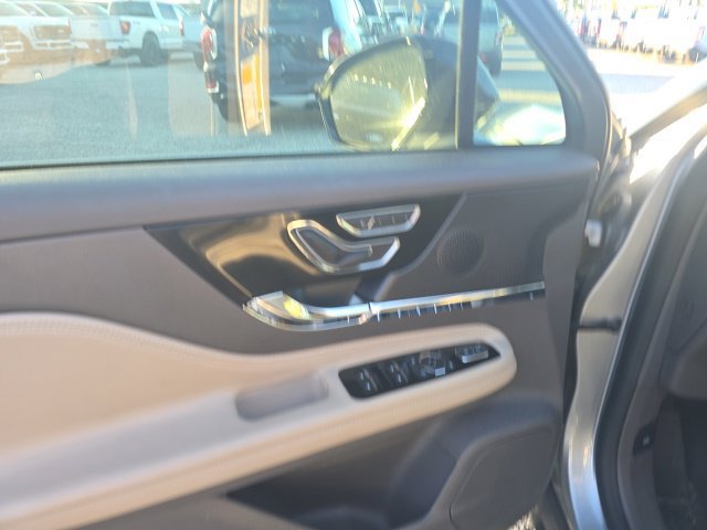 Used 2024 Lincoln Corsair FWD image 10