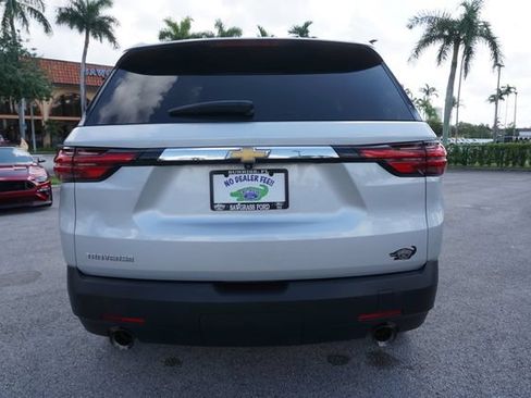 Used 2022 Chevrolet Traverse LS FWD image 30