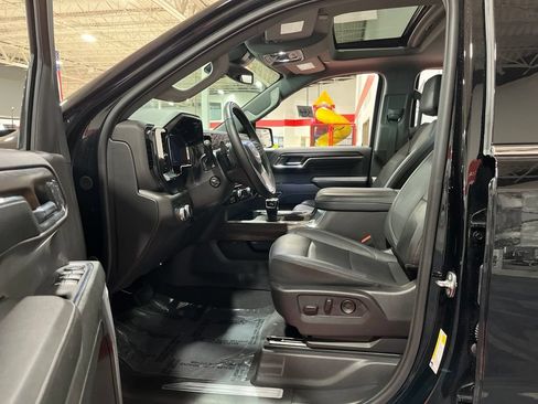 Certified 2024 GMC Sierra 1500 SLT w/ SLT Premium Plus Package AWD/4WD image 12