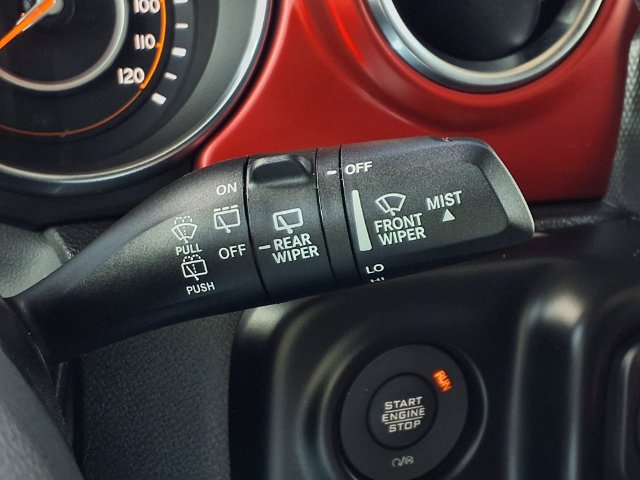 Used 2023 Jeep Wrangler Unlimited Rubicon AWD/4WD image 18