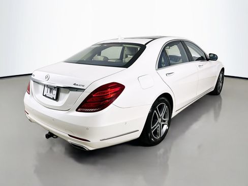 Used 2016 Mercedes-Benz S 550 4MATIC Sedan image 5