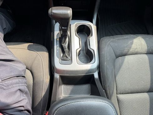 Used 2019 Chevrolet Colorado LT image 24