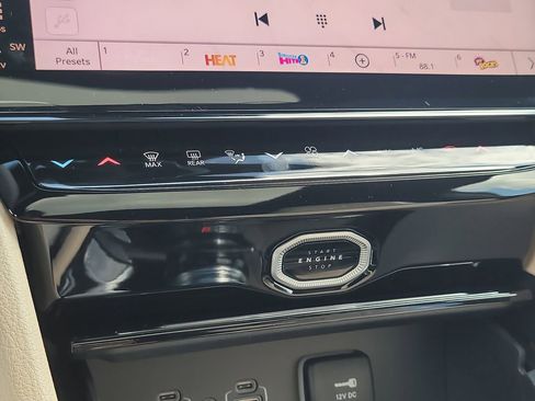 New 2026 Jeep Grand Cherokee L Limited AWD/4WD image 29
