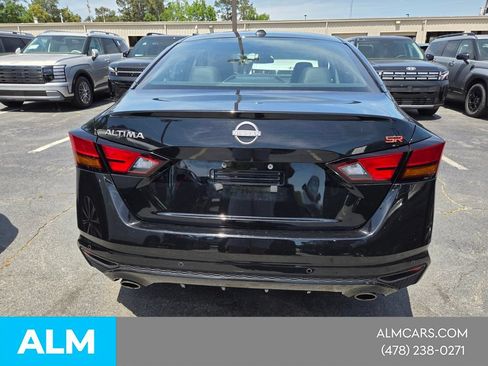 Used 2025 Nissan Altima 2.5 SR FWD image 10