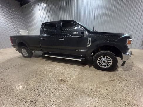 Used 2022 Ford F250 XLT w/ XLT Premium Package image 7