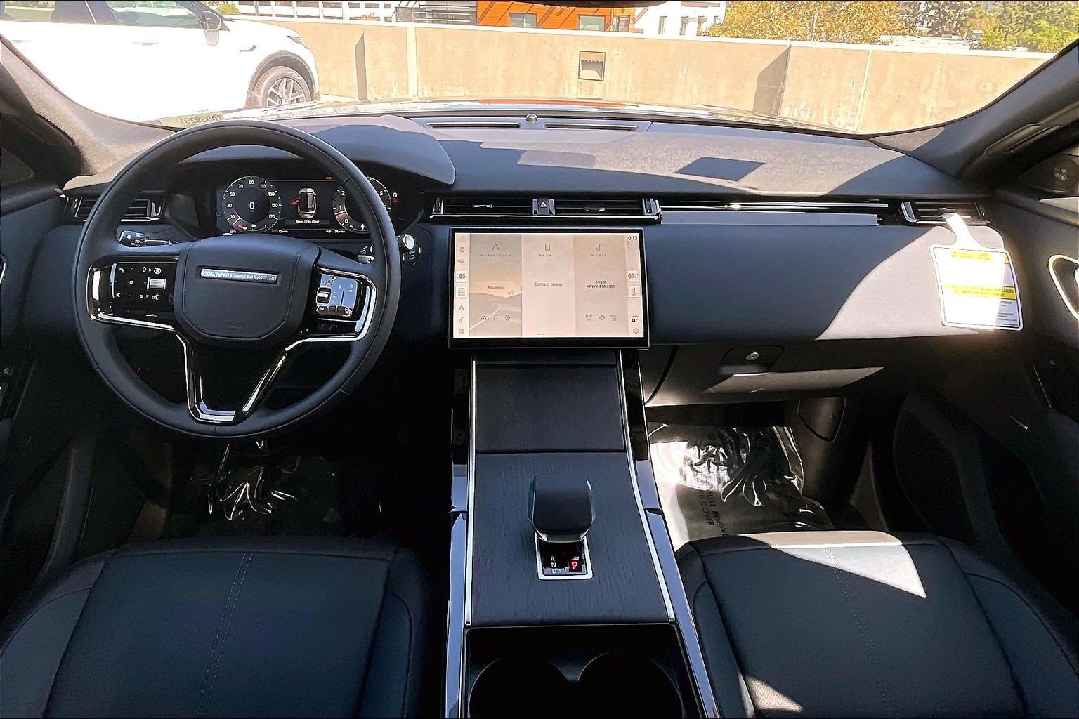 New 2026 Land Rover Range Rover Velar S AWD/4WD image 10