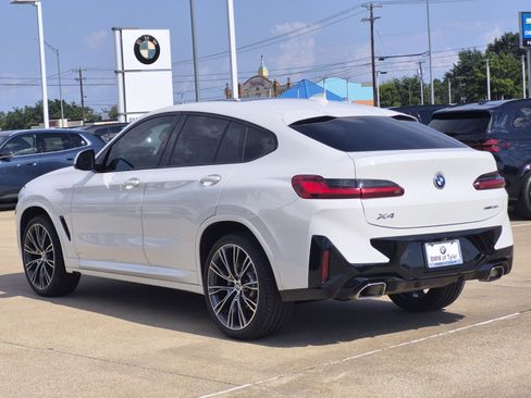 Used 2022 BMW X4 xDrive30i w/ M Sport Package 2 AWD/4WD image 6