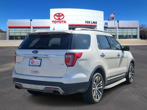 Used 2016 Ford Explorer Platinum image 4