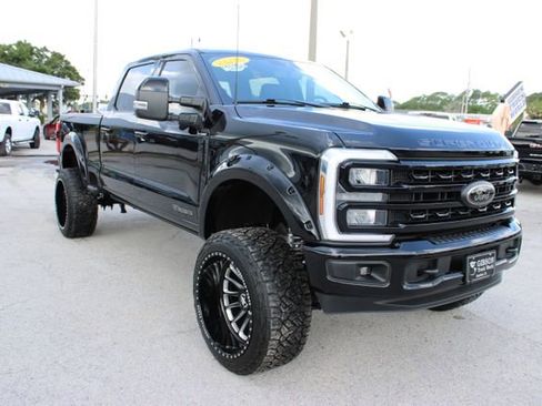 Used 2024 Ford F250 Lariat w/ Black Appearance Package AWD/4WD image 16