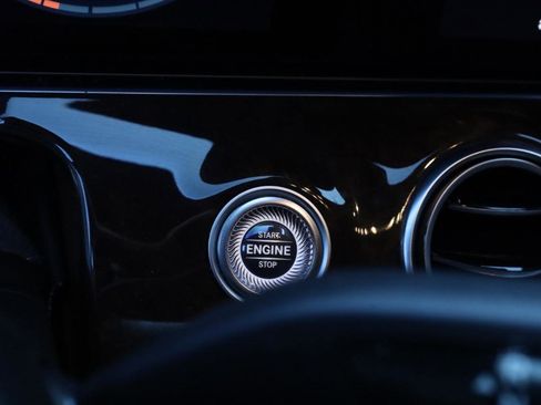 Used 2021 Mercedes-Benz E 350 4MATIC Sedan image 11