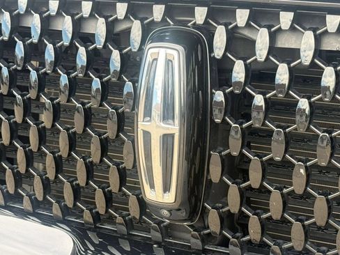 Used 2023 Lincoln Navigator Black Label AWD/4WD image 9