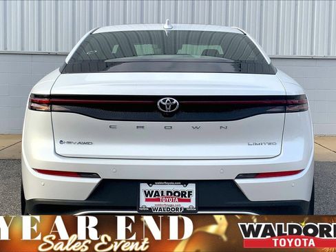 New 2026 Toyota Crown Limited image 5