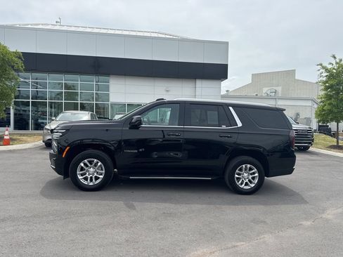 Used 2025 Chevrolet Tahoe LT AWD/4WD image 4