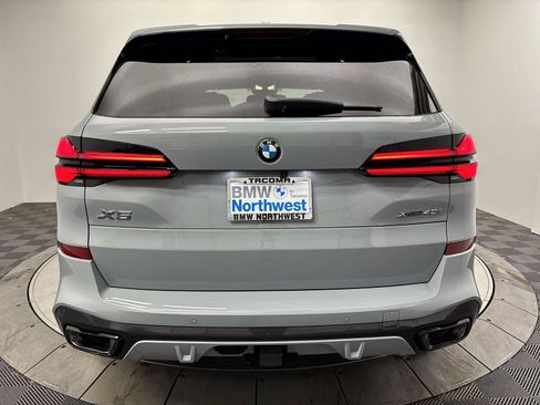 New 2026 BMW X5 xDrive40i w/ M Sport Package AWD/4WD image 15