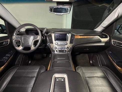 Used 2015 GMC Yukon XL Denali w/ Open Road Package RWD image 27