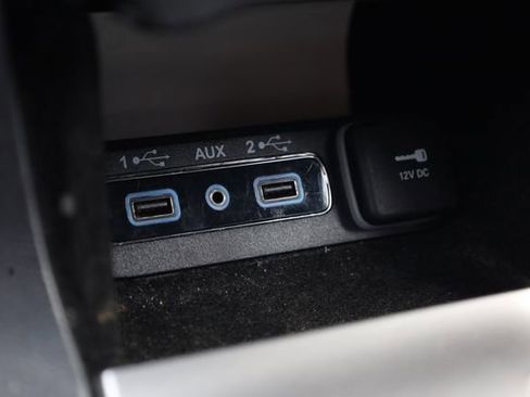 Used 2018 Jeep Grand Cherokee Laredo image 19