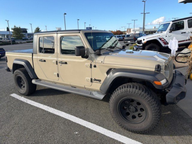Used 2020 Jeep Gladiator Sport w/ Quick Order Package 24S AWD/4WD image 13