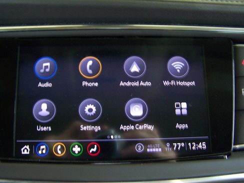 Used 2021 Buick Enclave Essence FWD image 12