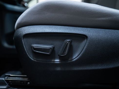 Used 2023 Toyota Sienna LE image 22