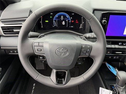 New 2026 Toyota Camry Hybrid image 13