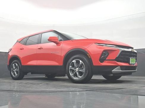 Used 2025 Chevrolet Blazer LT FWD image 26