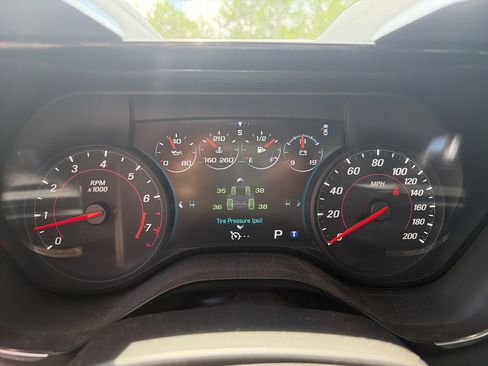 Used 2017 Chevrolet Camaro SS w/ 50th Anniversary Edition RWD image 32