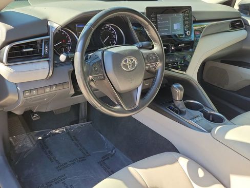 Used 2023 Toyota Camry SE w/ Convenience Package FWD image 14