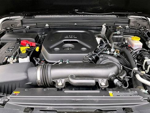 Certified 2025 Jeep Wrangler Unlimited Rubicon image 34