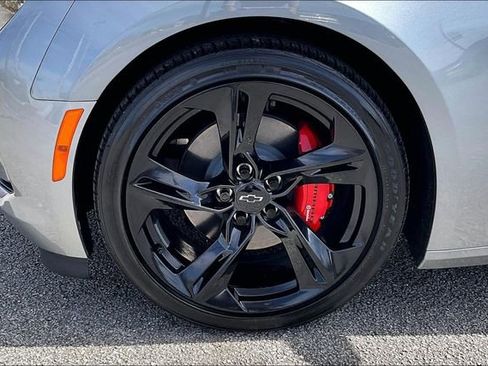 Used 2024 Chevrolet Camaro LT w/ RS Package image 28