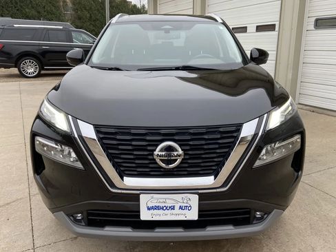 Used 2021 Nissan Rogue SL w/ Premium Package image 3