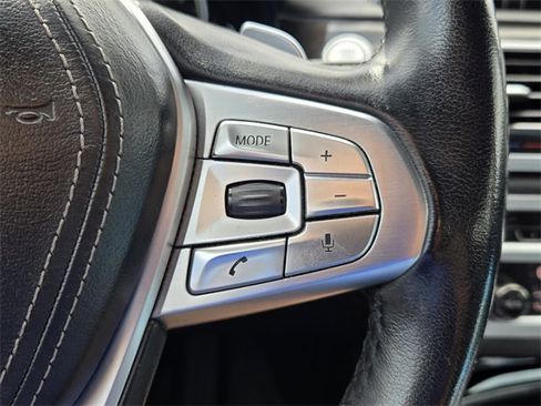 Used 2016 BMW 750i xDrive image 25