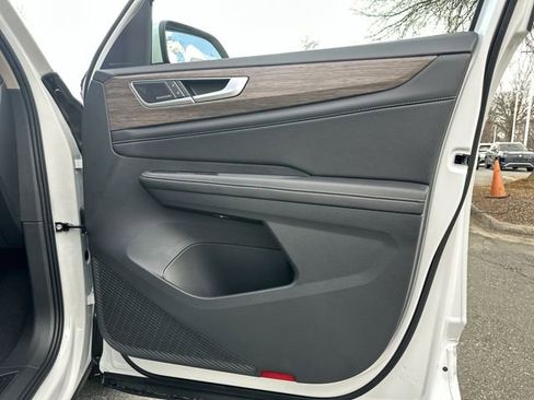 New 2026 Volkswagen Atlas SEL Premium R-Line image 32