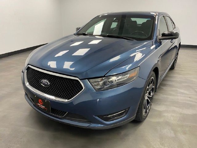 Used 2018 Ford Taurus SHO AWD/4WD image 2