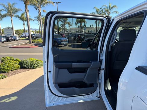 Used 2023 Ford F150 XLT w/ Trailer Tow Package image 8