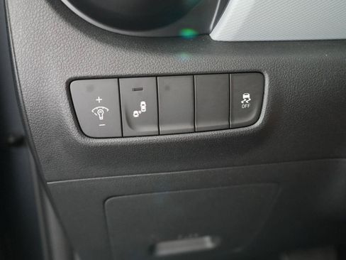 Used 2018 Hyundai Kona SEL FWD image 23