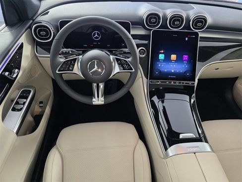 New 2026 Mercedes-Benz GLC 300 image 10