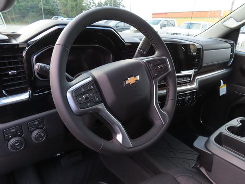 New 2026 Chevrolet Silverado 1500 LT w/ All Star Edition Plus image 14