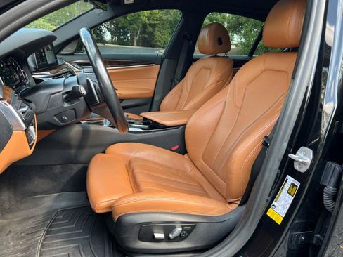 Used 2018 BMW 540i image 19