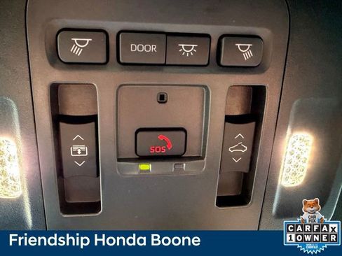 Used 2025 Toyota Camry XSE FWD image 36
