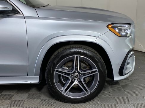 New 2025 Mercedes-Benz GLS 450 4MATIC image 10