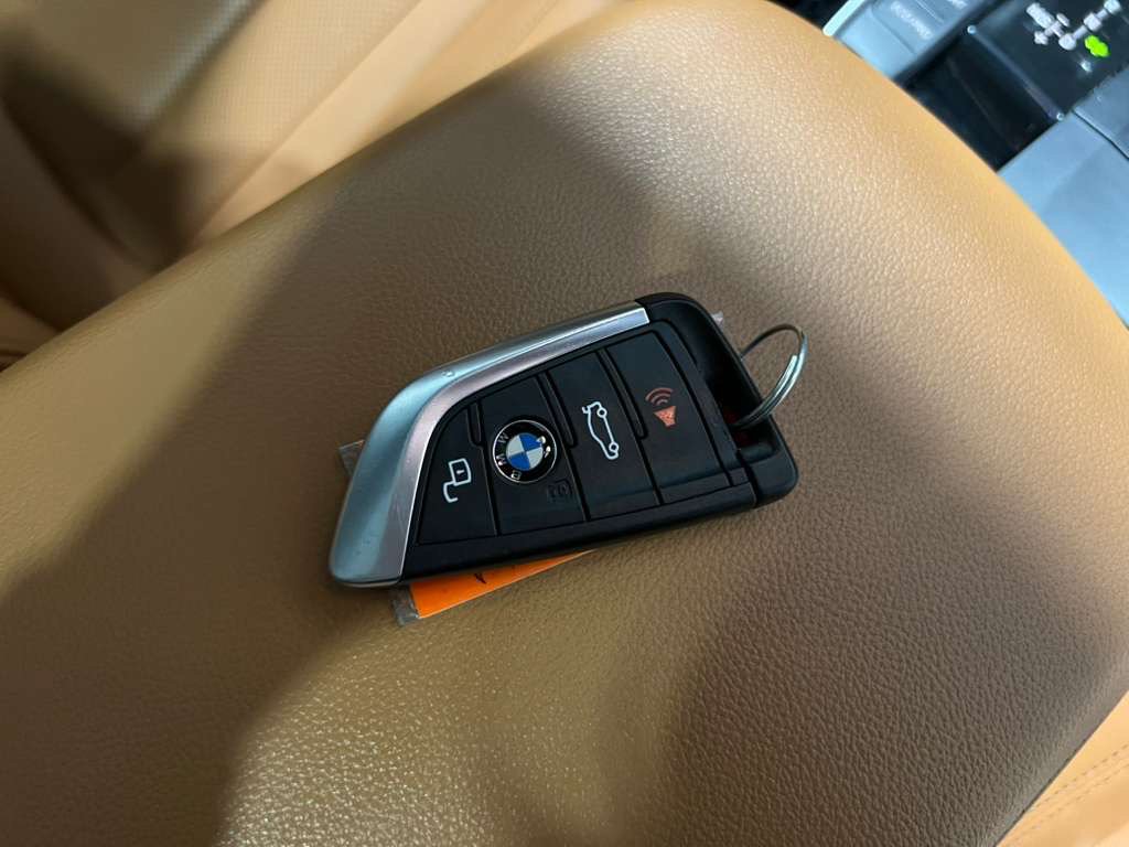 Used 2022 BMW X3 sDrive30i w/ M Sport Package 2 RWD image 24