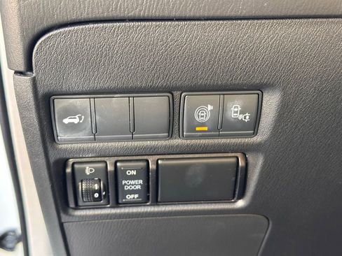 Used 2017 Nissan Armada Platinum w/ Captain Seat Package image 29