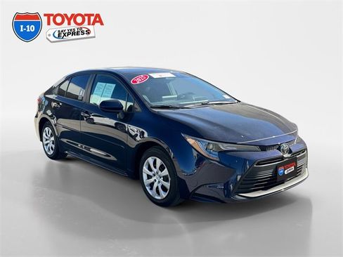 Certified 2025 Toyota Corolla LE image 7