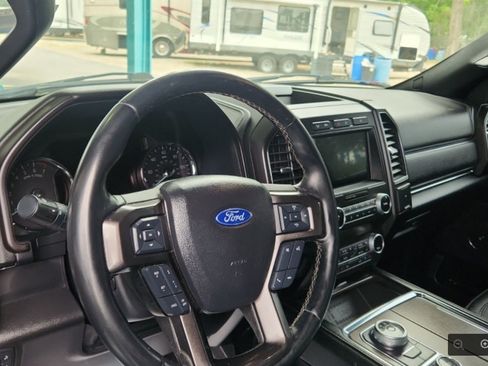 Used 2021 Ford Expedition Limited AWD/4WD image 9